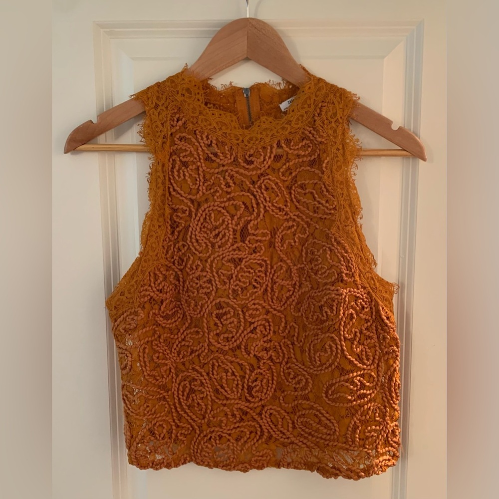 NWOT Zara embroidered/Lace top